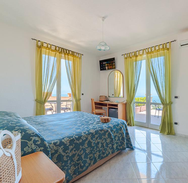 poggiodelsoleischia it camere 005